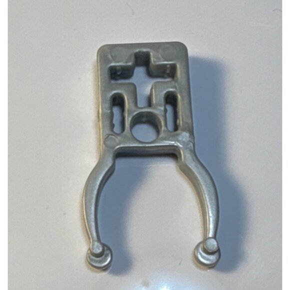 Monster High Doll Stand Clip Silver Gray Plastic Clamp Hook Mattel - Picture 2 of 4